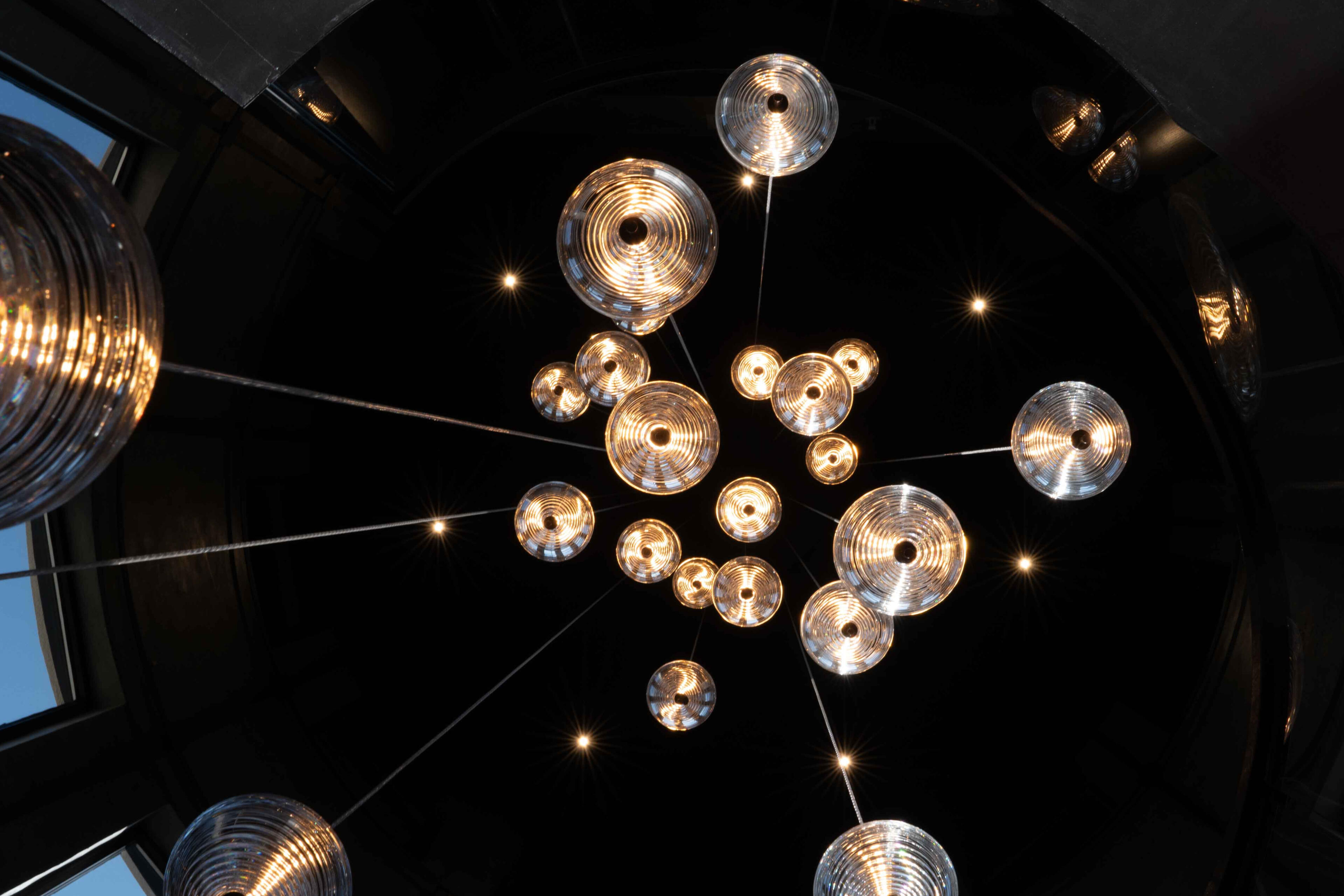 AI voice agents and omnichannel communication networks for the hospitality industry.